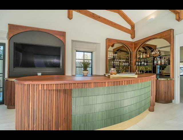 5 BEDROOM HOUSE FOR SALE IN NEWLANDS